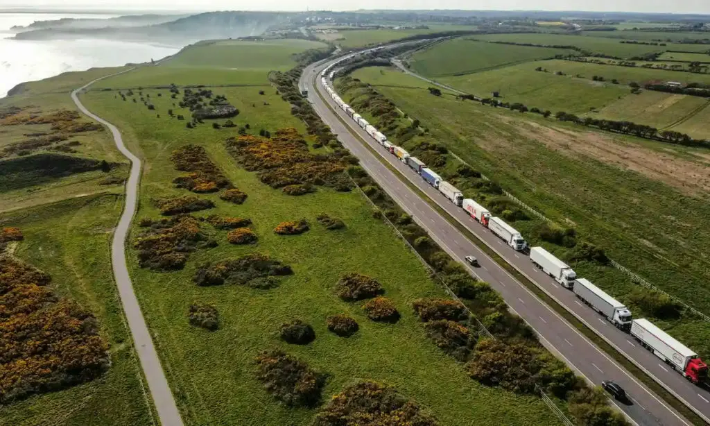 Queuing trucks